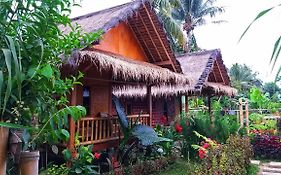 Ariel Bungalow Tetebatu